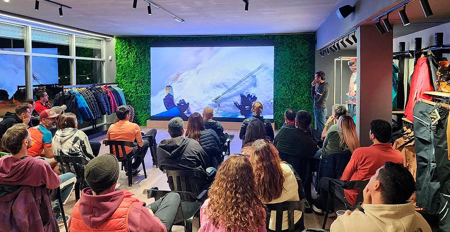 JULIÁN INSARRALDE PRESENTÓ UNA CHARLA DE ESCALADA EN HIELO