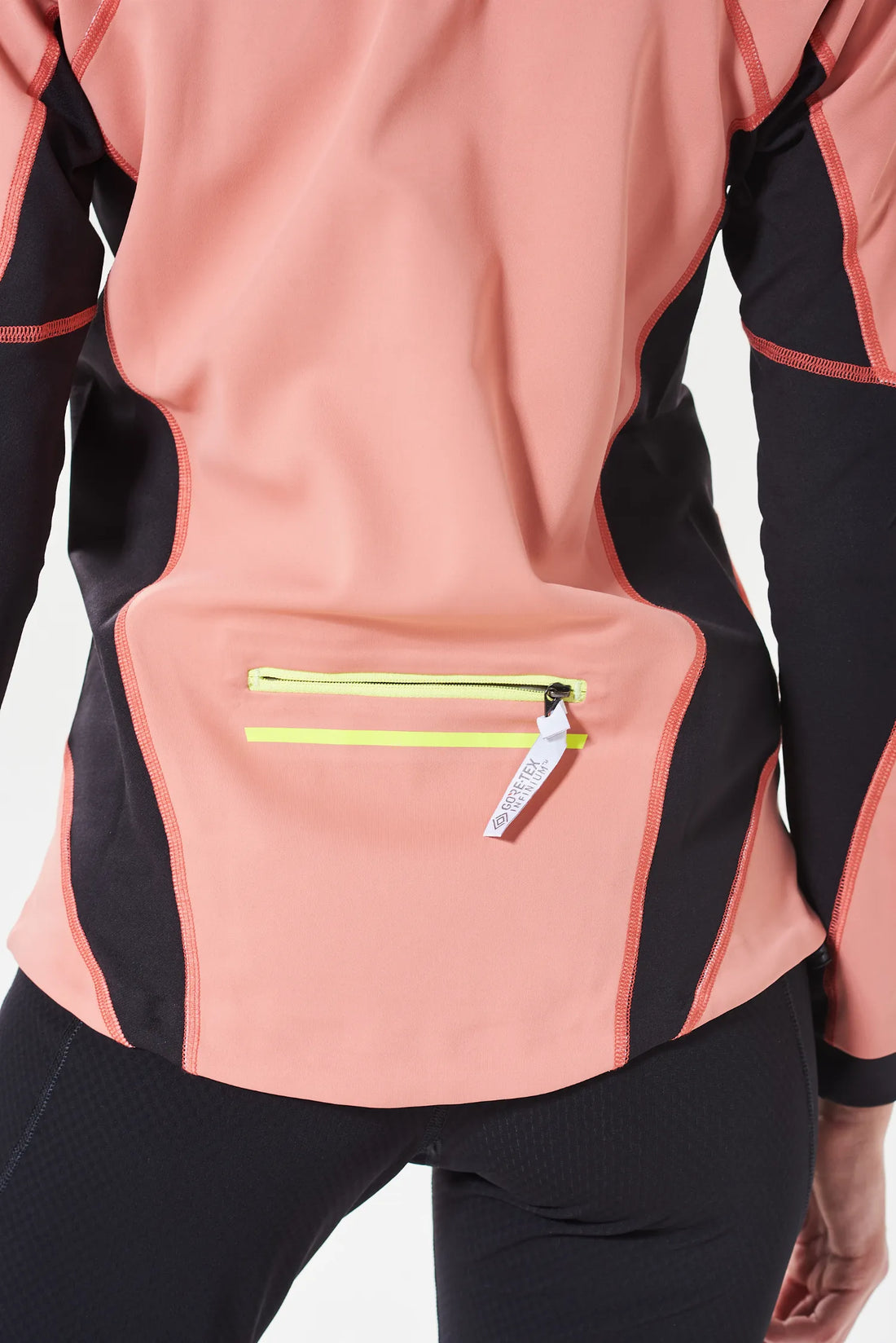 Dobladillo largo trasero