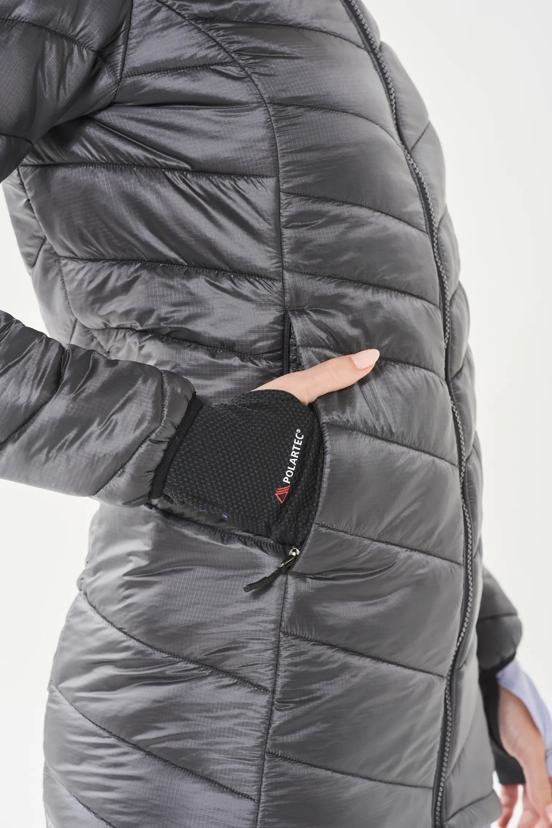 Bolsillos laterales YKK®