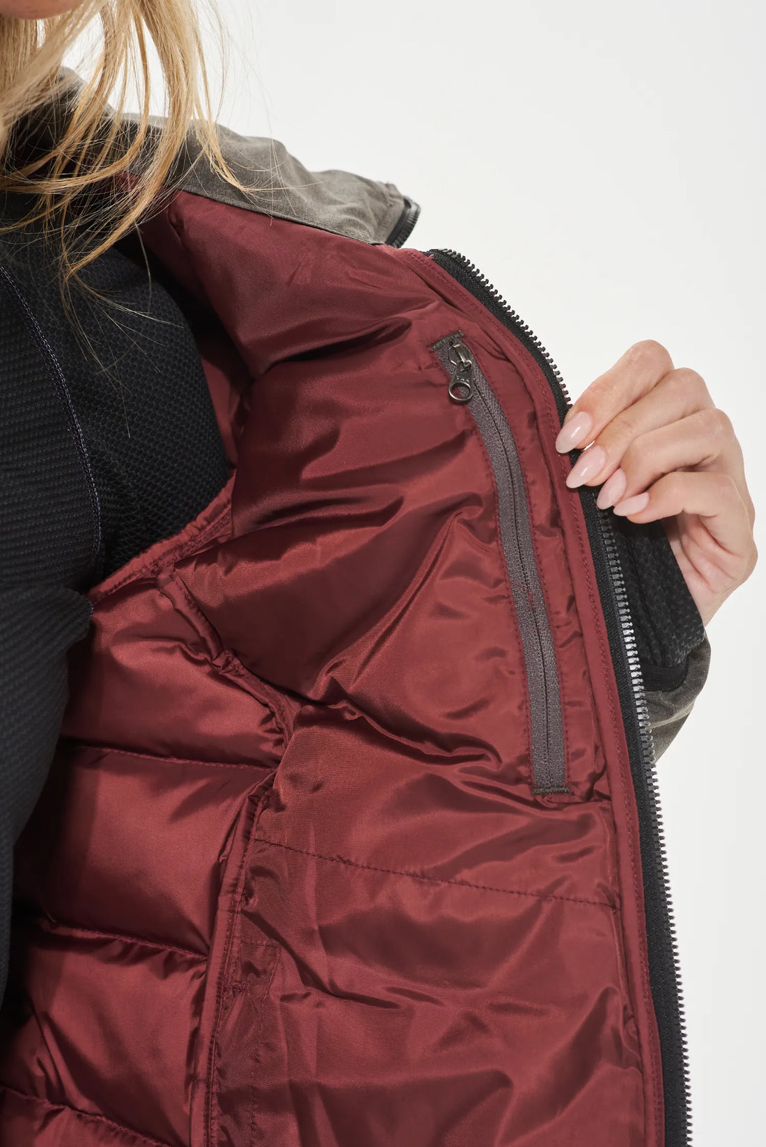 Bolsillo interno con cierre