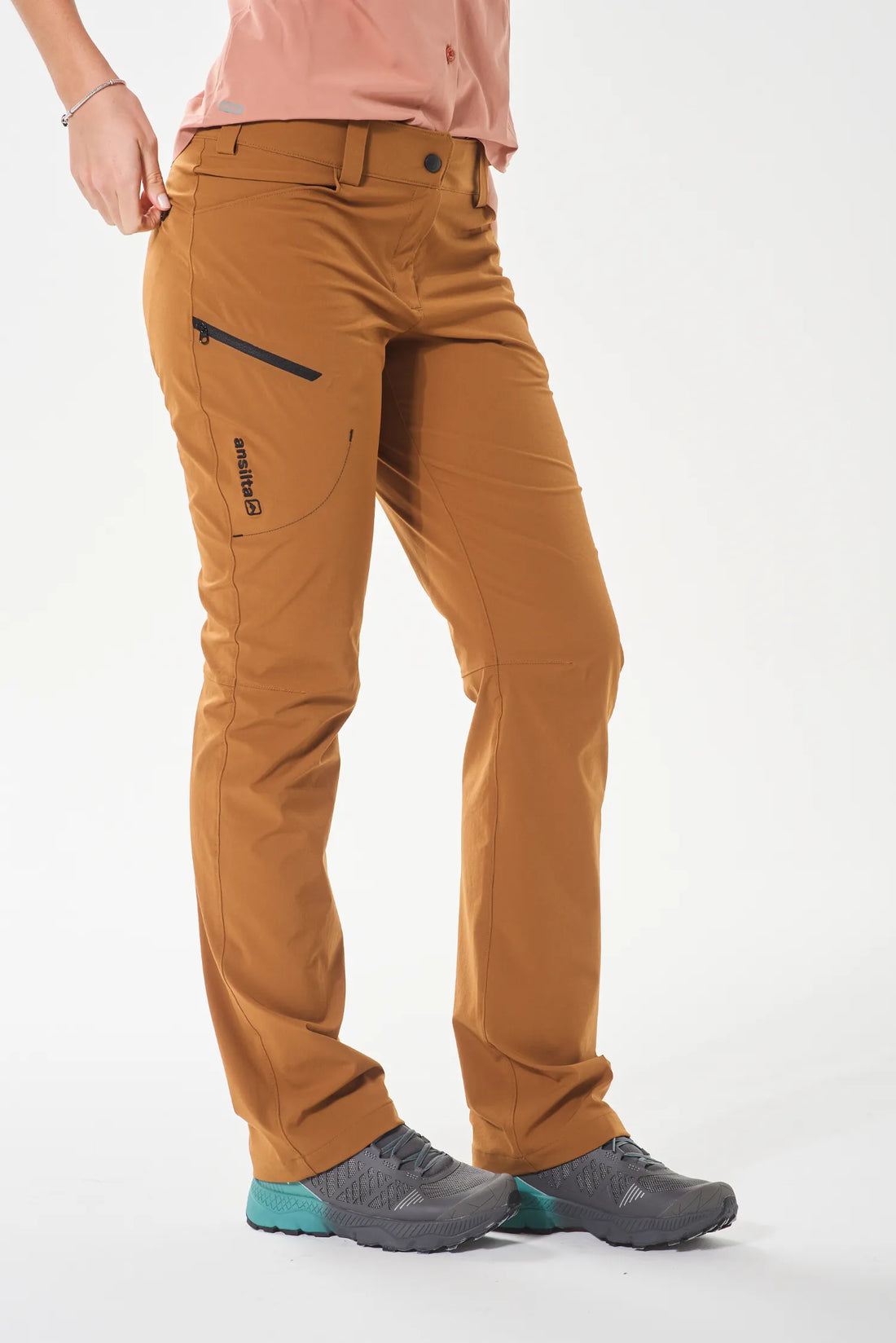 Liviano, estirable y fresco